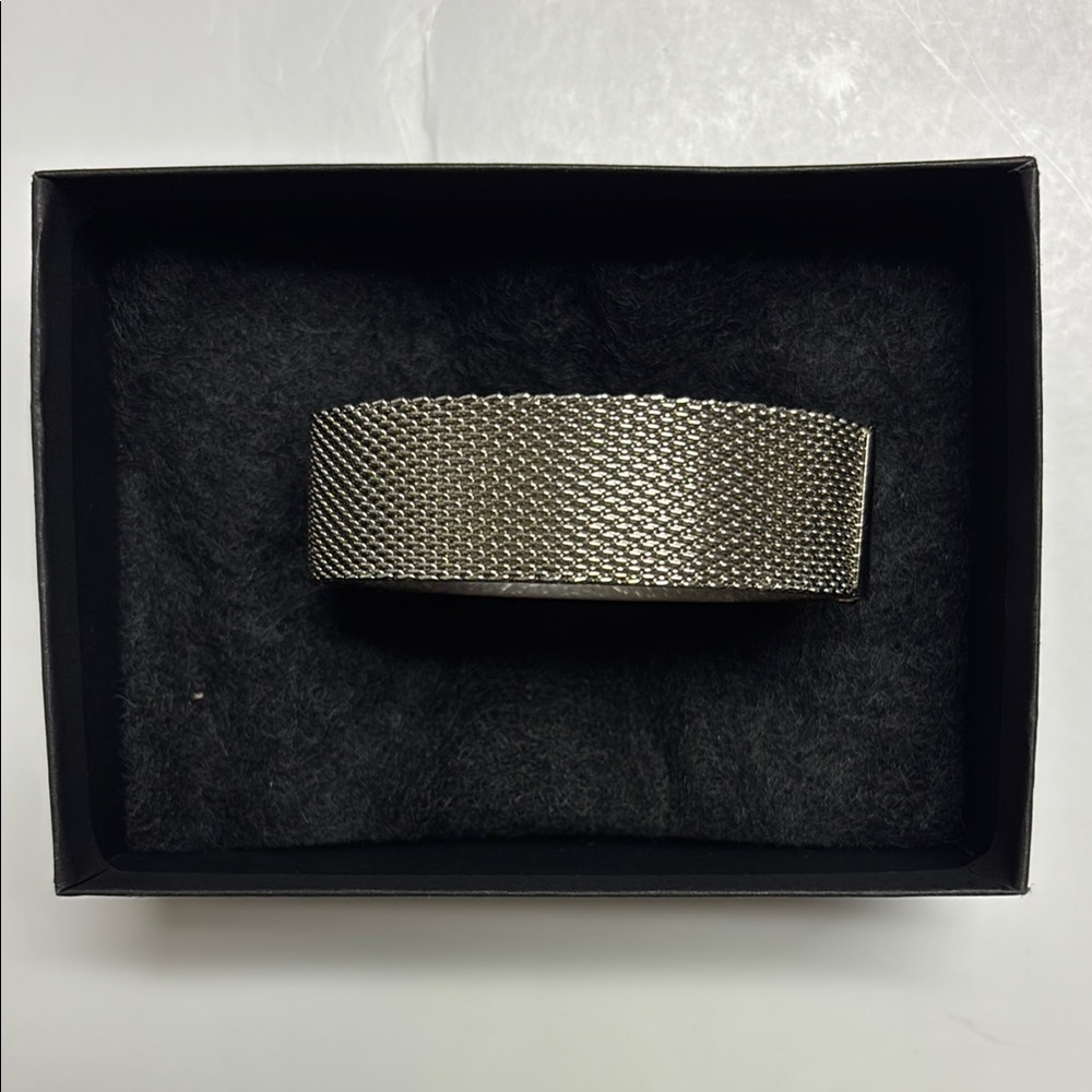 Vintage Mesh Silver Tone Hinged Bangle Bracelet